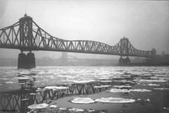Der Rhein bei Baerl im Winter 1928